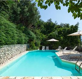 3 bedroom villa with heated pool in Kassiopi, Corfu, sleeps 6